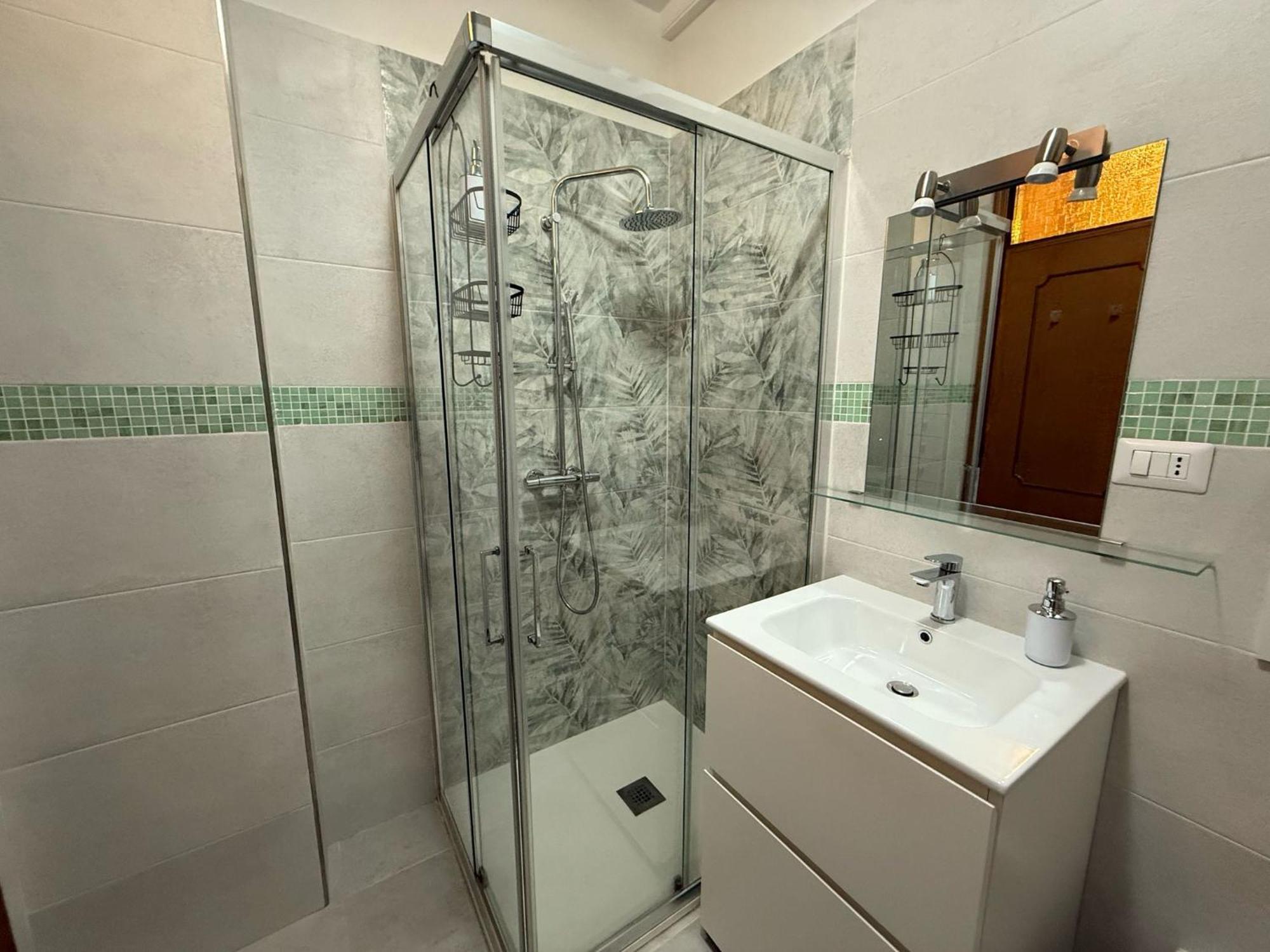 Wh - Appartamento Siccardi In Zona Residenziale Con Posto Auto San Remo Extérieur photo